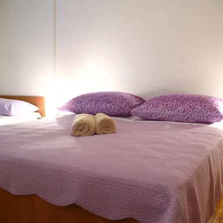 Daire Culav Makarska